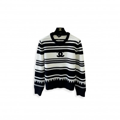 CHANEL CREW NECK STRIPED PULLOVER 